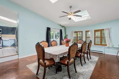 423 Tiffany St, Springfield, MA 01108 - Photo 9