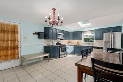 423 Tiffany St, Springfield, MA 01108 - Photo 5