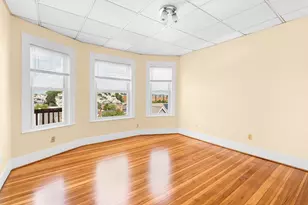 15 Oakland Ave, Everett, MA 02149 - Photo 5