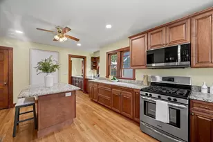 15 Eden St, Framingham, MA 01702 - Photo 13