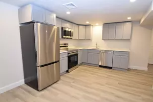 909 North St, Randolph, MA 02368 - Photo 5