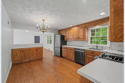 10 Raymond Dr, Wilbraham, MA 01095 - Photo 7