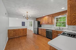10 Raymond Dr, Wilbraham, MA 01095 - Photo 7