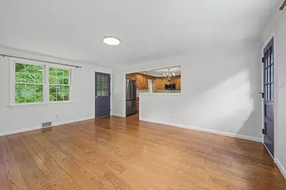 10 Raymond Dr, Wilbraham, MA 01095 - Photo 5