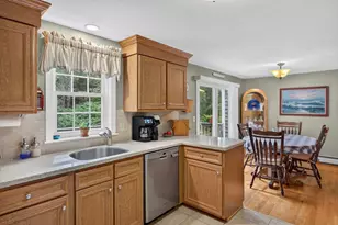 7 Bent Bluff Ln, Yarmouth, MA 02675 - Photo 23