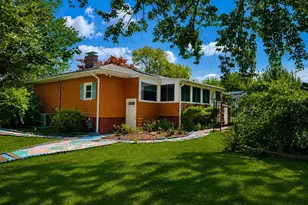 7 Fred St, Burlington, MA 01803 - Photo 3