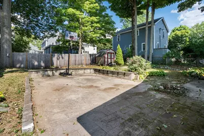 71 Temple St, Boston, MA 02132 - Photo 19