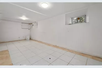 71 Temple St, Boston, MA 02132 - Photo 17