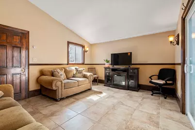71 Temple St, Boston, MA 02132 - Photo 11