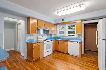 122 Lincoln Rd, Medford, MA 02155 - Photo 15