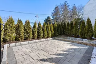 4 Knowles St, Newton, MA 02459 - Photo 21