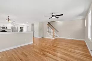 28 Quigley Ave, Chelmsford, MA 01863 - Photo 15