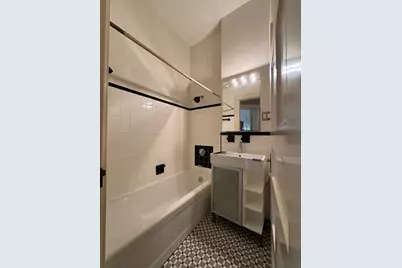 239 Commonwealth #41, Boston, MA 02116 - Photo 7