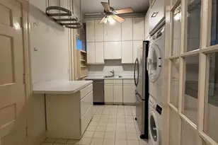 239 Commonwealth, Boston, MA 02116 - Photo 3