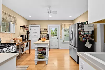 5 Pleasant Street, Marlborough, MA 01752 - Photo 5