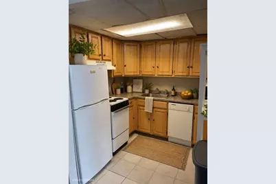 475 Commonwealth Avenue #201, Boston, MA 02215 - Photo 3