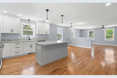 30 Quigley Ave #30, Chelmsford, MA 01863 - Photo 5