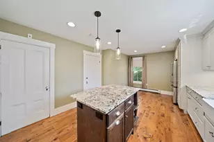 131 Pleasant Valley St, Methuen, MA 01844 - Photo 7