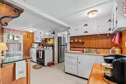 82 Point Grove Rd, Southwick, MA 01077 - Photo 15