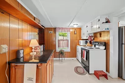 82 Point Grove Rd, Southwick, MA 01077 - Photo 17