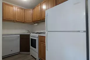 142 Kenrick, Boston, MA 02135 - Photo 5