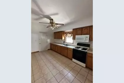 232 Pearl St, Somerville, MA 02145 - Photo 17