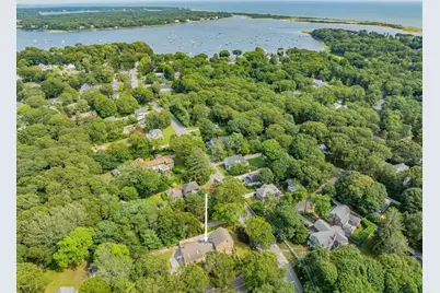 134 School St, Barnstable, MA 02635 - Photo 3
