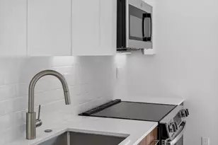13 Warwick St, Somerville, MA 02144 - Photo 9