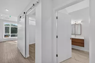 13 Warwick St, Somerville, MA 02144 - Photo 19