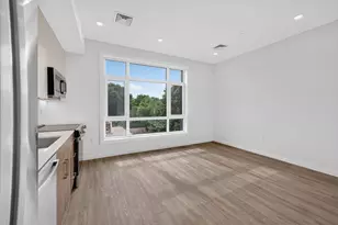 13 Warwick St, Somerville, MA 02144 - Photo 3