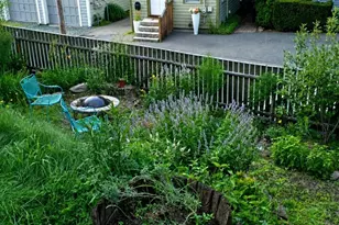 12 Bassett St, Marblehead, MA 01945 - Photo 33