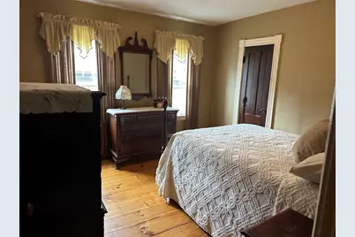 90 Locust Ave, Worcester, MA 01604 - Photo 19