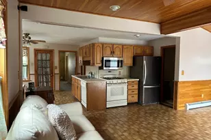 90 Locust Ave, Worcester, MA 01604 - Photo 7