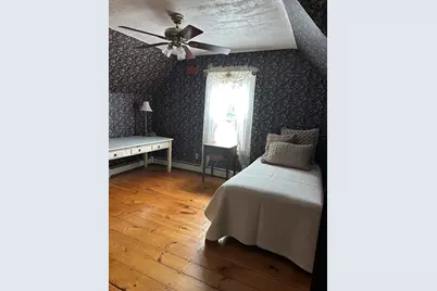 90 Locust Ave, Worcester, MA 01604 - Photo 23