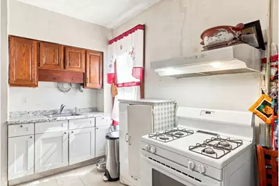 427 Broadway, Lynn, MA 01904 - Photo 9
