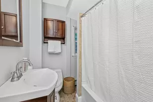 595 E 4th St, Boston, MA 02127 - Photo 15