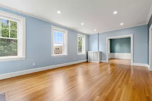 132 Sewall Ave, Brookline, MA 02446 - Photo 9