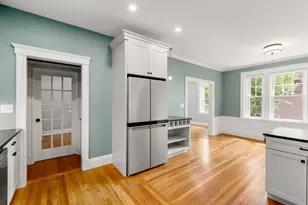 132 Sewall Ave, Brookline, MA 02446 - Photo 21