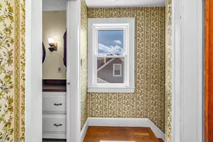 17 Windsor St, Methuen, MA 01844 - Photo 27