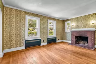 17 Windsor St, Methuen, MA 01844 - Photo 13