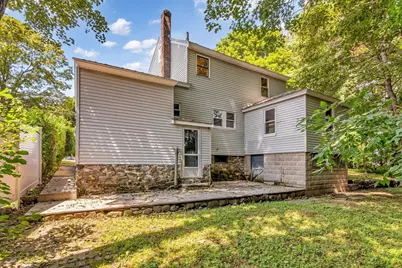 17 Windsor Street, Methuen, MA 01844 - Photo 3