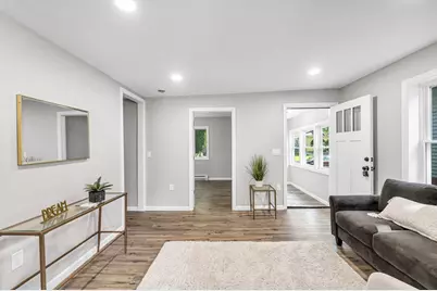 196 Massasoit St, Springfield, MA 01107 - Photo 7
