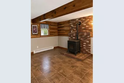 351 Hartford Ave E, Uxbridge, MA 01569 - Photo 21