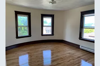 11 Diamond St, Worcester, MA 01610 - Photo 13