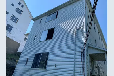 11 Diamond St, Worcester, MA 01610 - Photo 3
