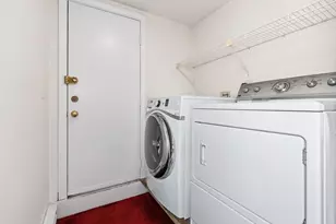 302 Commonwealth Ave, Boston, MA 02115 - Photo 17