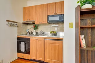 70-1 Cushing St, Cambridge, MA 02138 - Photo 5