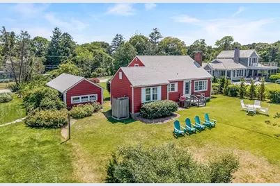 36 Hines Point Rd, Tisbury, MA 02568 - Photo 9