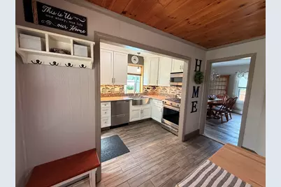 446 Lindsey St, Attleboro, MA 02703 - Photo 3