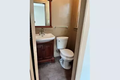 91 Pageotte St, Acushnet, MA 02743 - Photo 13